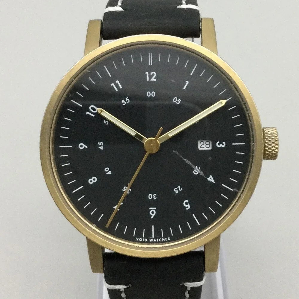 VOID Mens Watch 38mm Black Dial Gold Tone Leather Date V03B New Battery